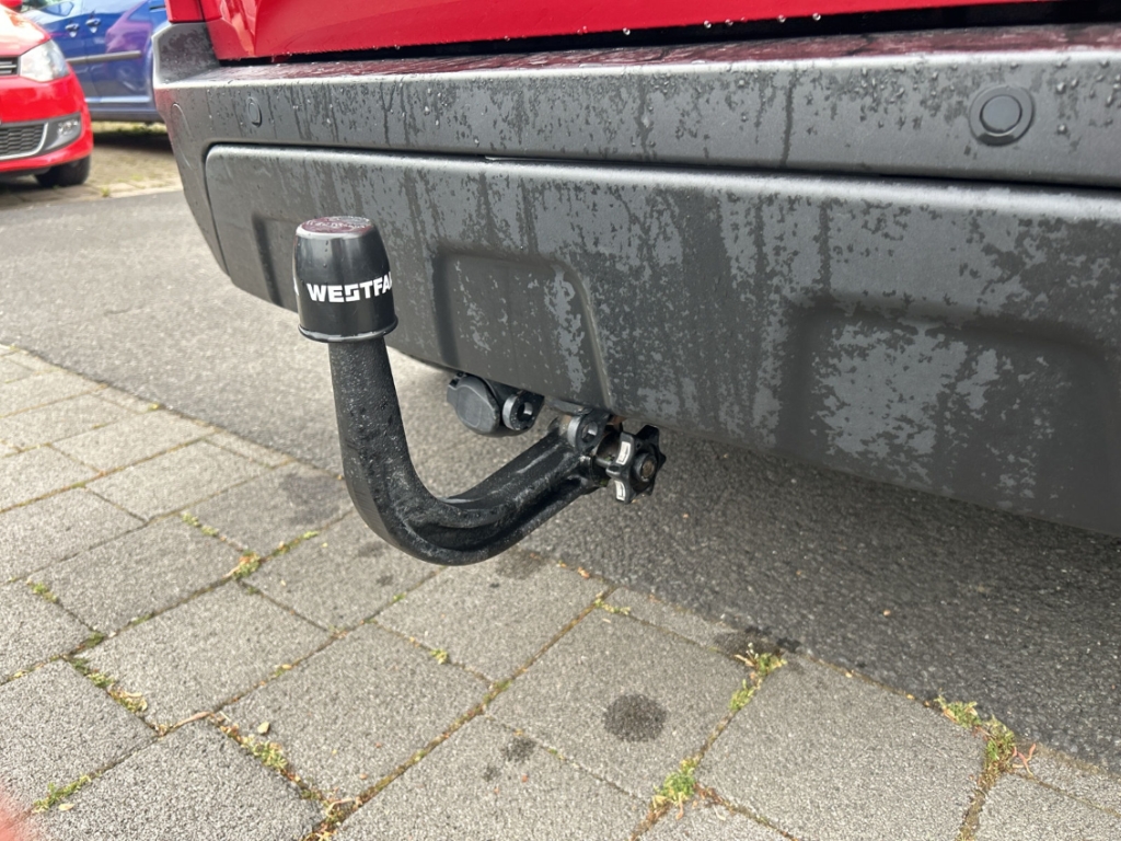 Fahrzeugabbildung Ford EcoSport Cool & Connect AHK Temp SHZ Klima LED-Tagfahrlicht