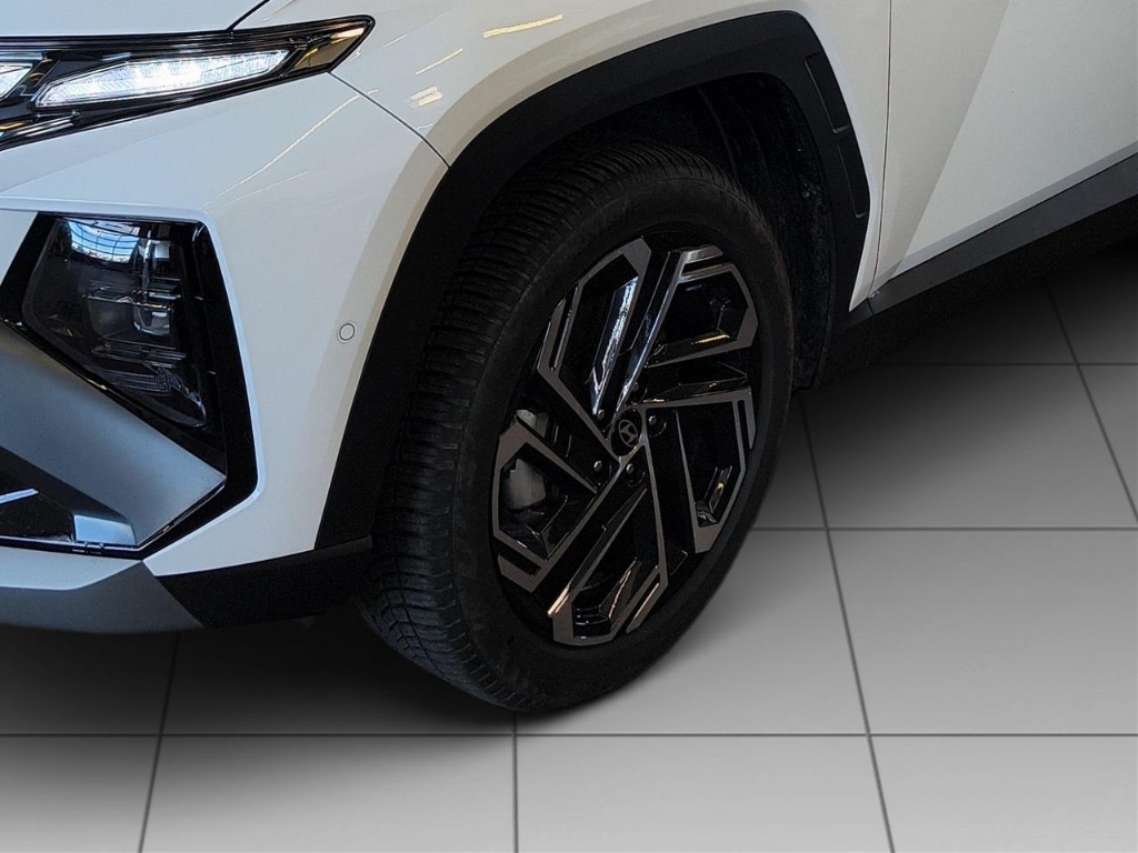 Fahrzeugabbildung Hyundai TUCSON FL PHEV 1.6 AT 4WD MY25 Prime ECS Assist-P MATRIX-LED Leder Digitales Cockpit Soundsystem