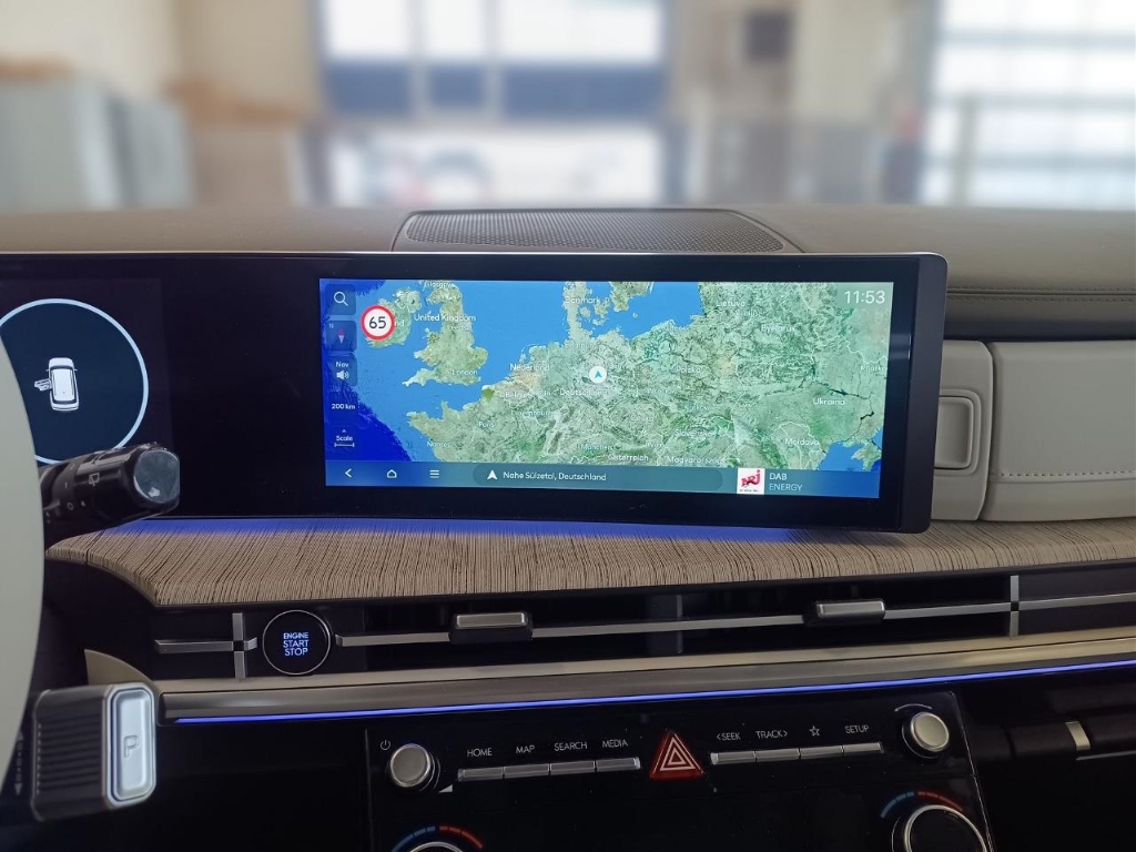 Fahrzeugabbildung Hyundai SANTA FE PHEV MY25 1.6 AT 4WD Signature Komf.P 5-Sitz Dig-KEY Navi Leder Digi Cockpit