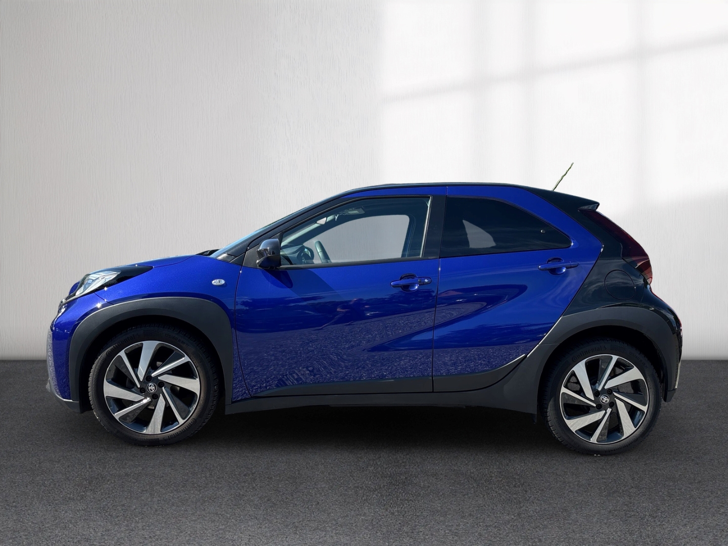 Fahrzeugabbildung Toyota Aygo X Air Explore 1.0B Faltdach Klima PDC Navi