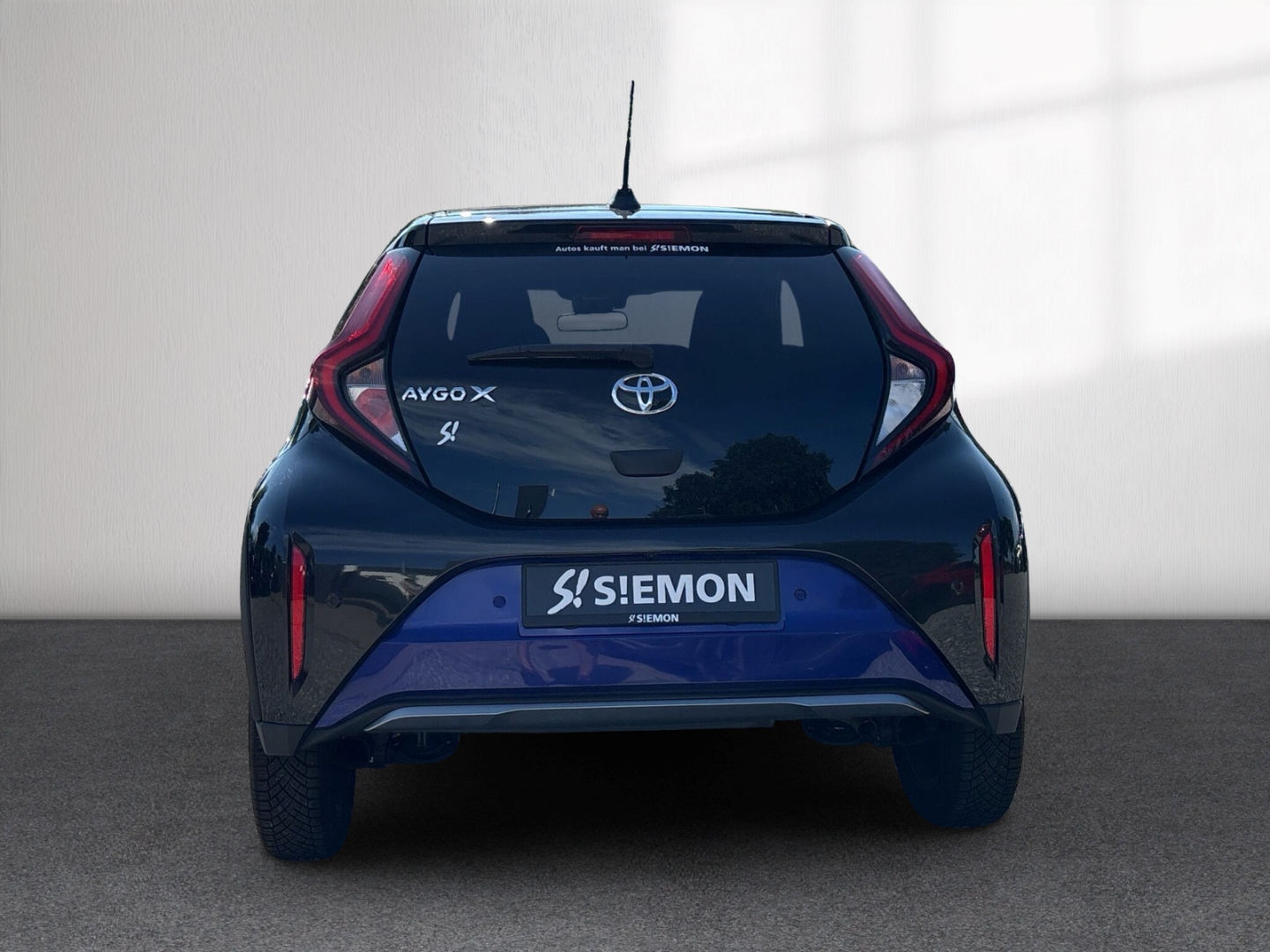 Fahrzeugabbildung Toyota Aygo X Air Explore 1.0B Faltdach Klima PDC Navi