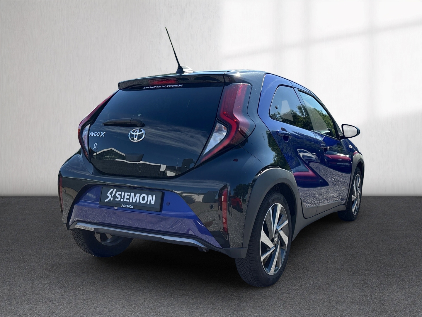Fahrzeugabbildung Toyota Aygo X Air Explore 1.0B Faltdach Klima PDC Navi