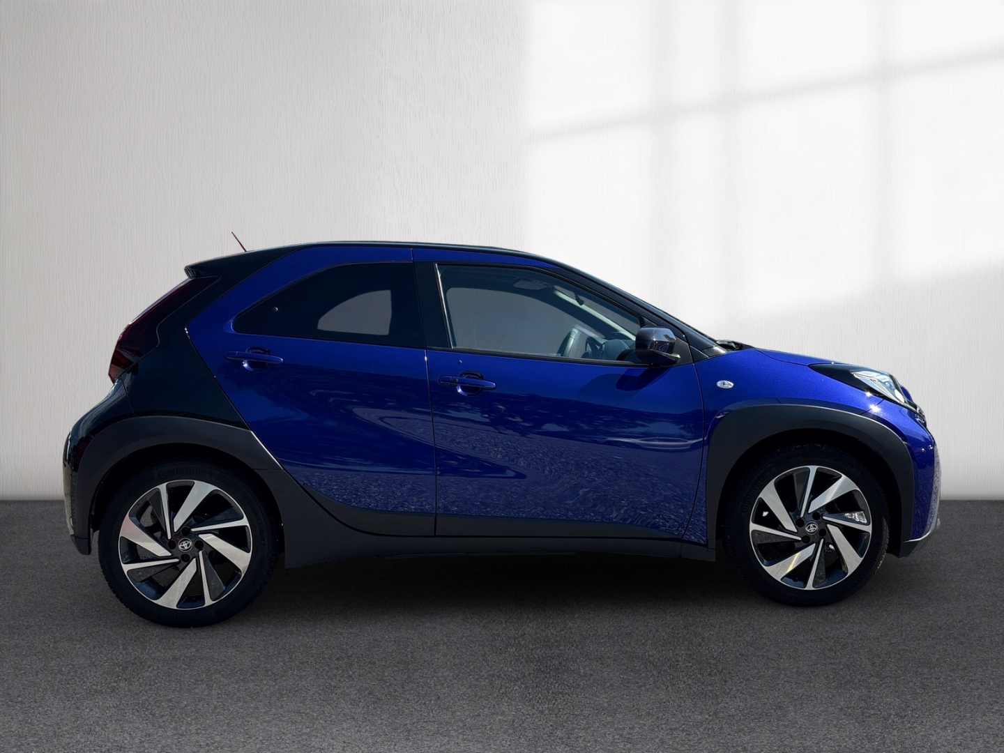 Fahrzeugabbildung Toyota Aygo X Air Explore 1.0B Faltdach Klima PDC Navi