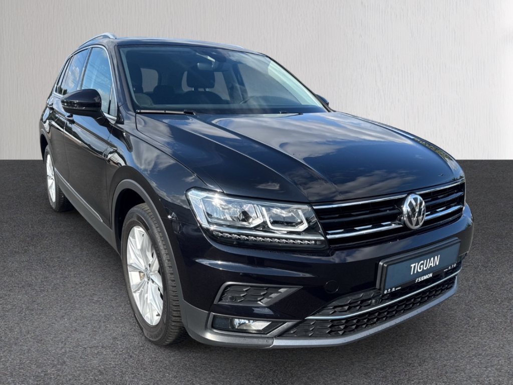 Fahrzeugabbildung Volkswagen Tiguan Highline 4Motion AHK ACC RFK NAV LED KLIM
