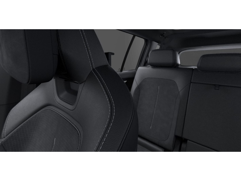 Fahrzeugabbildung SKODA Peaq 90x SPORTLINE AHK PANO Maxx LM21 7Sitze Winter