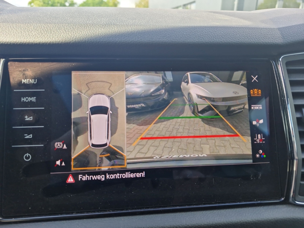 Fahrzeugabbildung SKODA Kodiaq 2.0TDI DSG 4x4 Sportline AHK Pano StHzg ACC 360° SHZ