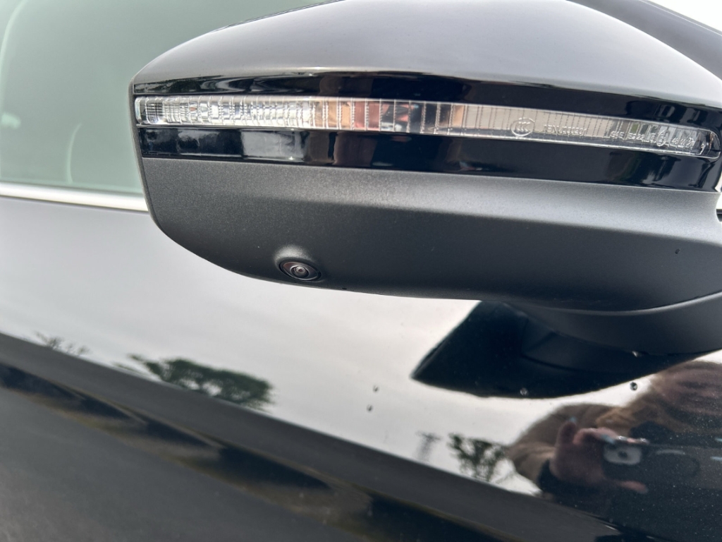 Fahrzeugabbildung Volkswagen Passat Variant 2.0 TDI DSG Business AHK NAVI IQ.DRIVE