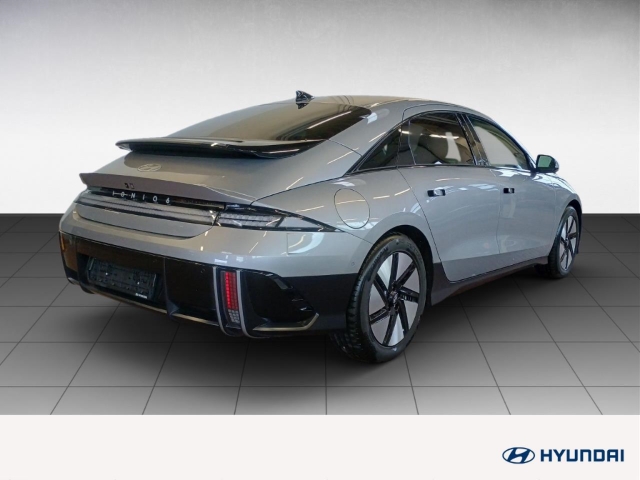 Fahrzeugabbildung Hyundai IONIQ 6 77,4kWh 4WD UNIQ Schiebedach HUD Navi Digitales Cockpit Memory Sitze Soundsystem