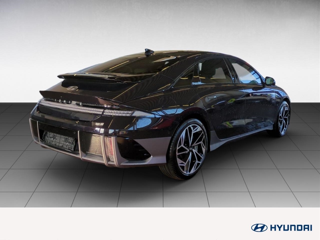 Fahrzeugabbildung Hyundai IONIQ 6 77,4kWh 4WD UNIQ 20LM HUD Navi Digitales Cockpit Memory Sitze Soundsystem