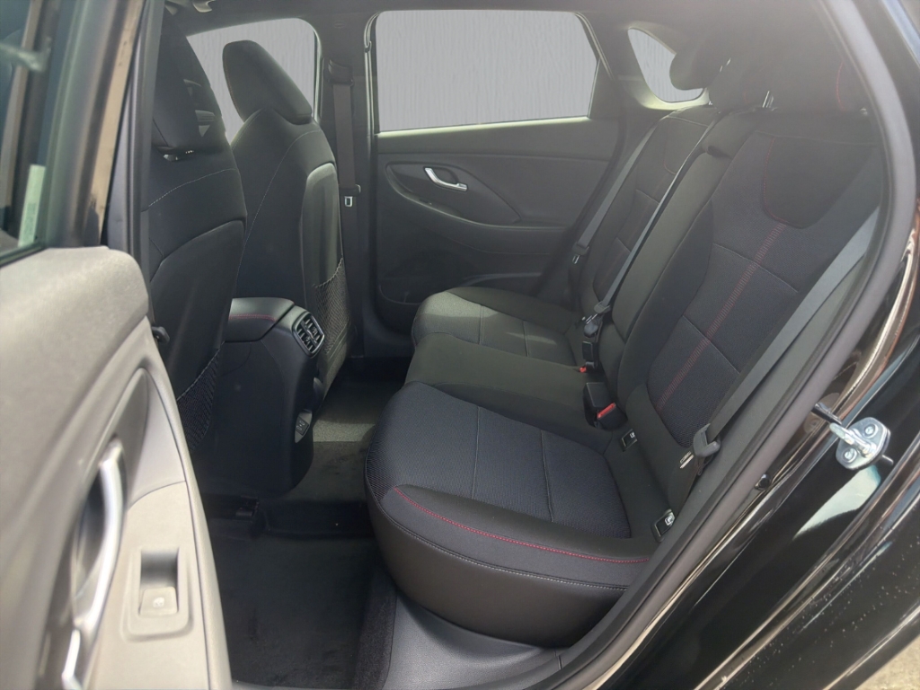 Fahrzeugabbildung Hyundai i30 FL 5-trg MY26 1.6 T-GDi DCT N-Line Navi Digitales Cockpit LED Apple