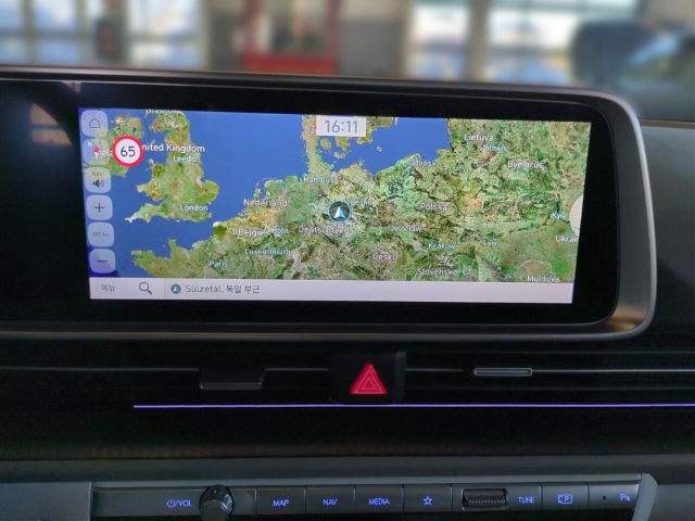 Fahrzeugabbildung Hyundai IONIQ 6 4WD 77,4kWh UNIQ Digi-Spiegel 20LM HUD Navi Digitales Cockpit Memory Sitze