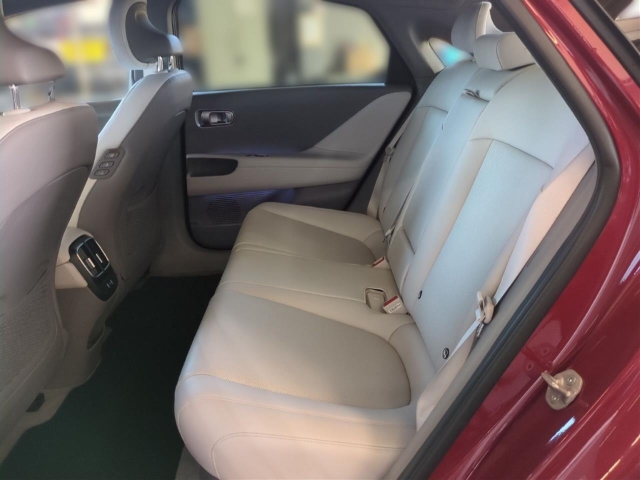 Fahrzeugabbildung Hyundai IONIQ 6 4WD 77,4kWh UNIQ Digi-Spiegel 20LM HUD Navi Digitales Cockpit Memory Sitze