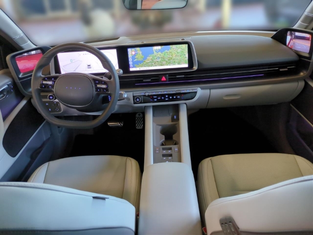 Fahrzeugabbildung Hyundai IONIQ 6 4WD 77,4kWh UNIQ Digi-Spiegel 20LM HUD Navi Digitales Cockpit Memory Sitze