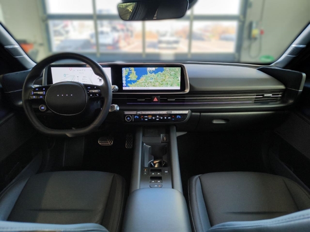 Fahrzeugabbildung Hyundai IONIQ 6 77,4kWh 4WD UNIQ HUD Navi Digitales Cockpit Memory Sitze Soundsystem Bose