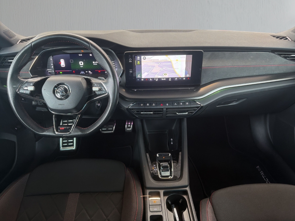 Fahrzeugabbildung SKODA Octavia Combi RS TDI DSG AHK MatrLED elHeck RKam