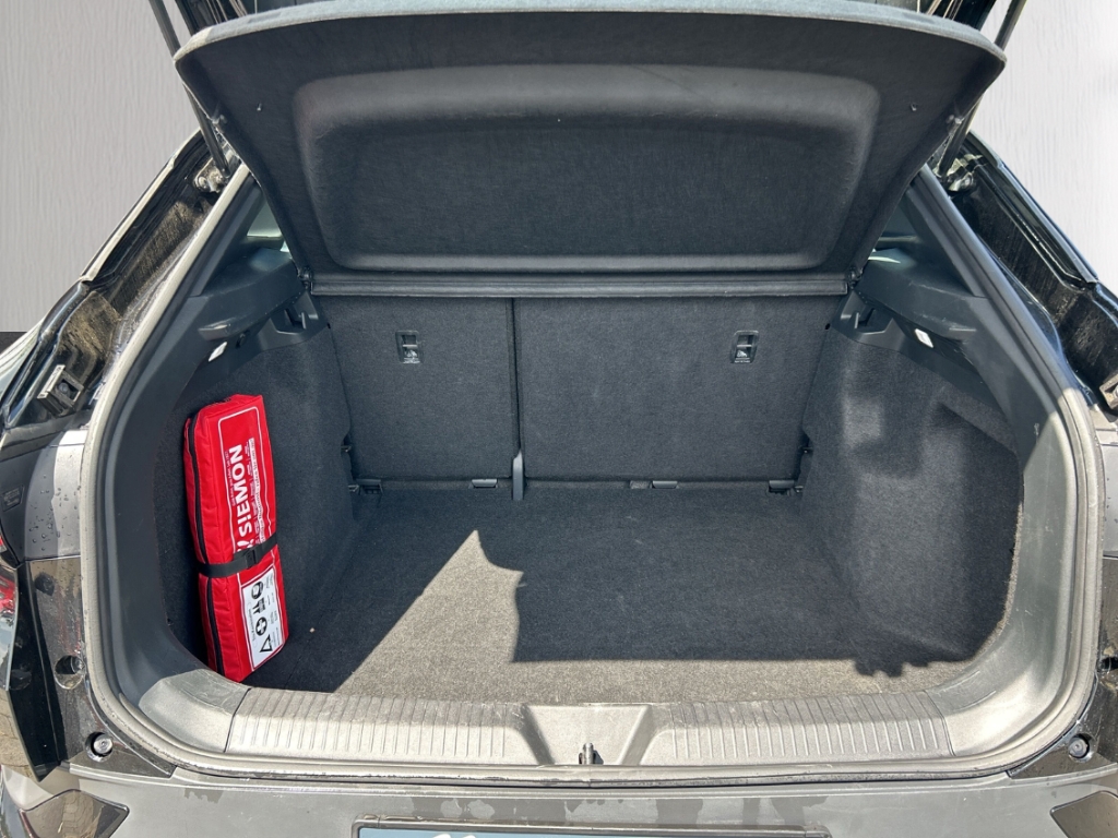 Fahrzeugabbildung Volkswagen ID.4 Pro 150 kW 77kWh Nav ACC SHZ LHZ hzbWSS Kam