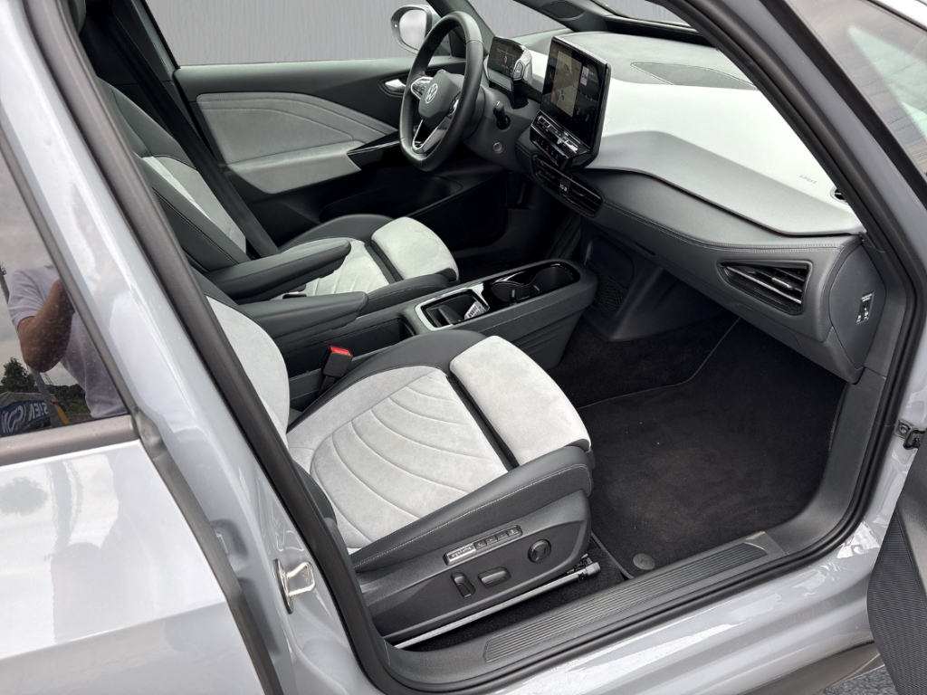 Fahrzeugabbildung Volkswagen ID.3 Pro Move ACC Navi R-Kam SHZ LHZ KeyLess