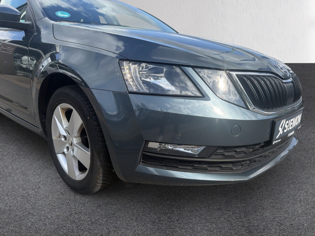 Fahrzeugabbildung SKODA Octavia Combi 1.5 TSI ACT Ambition Allwetter SHZ Klima