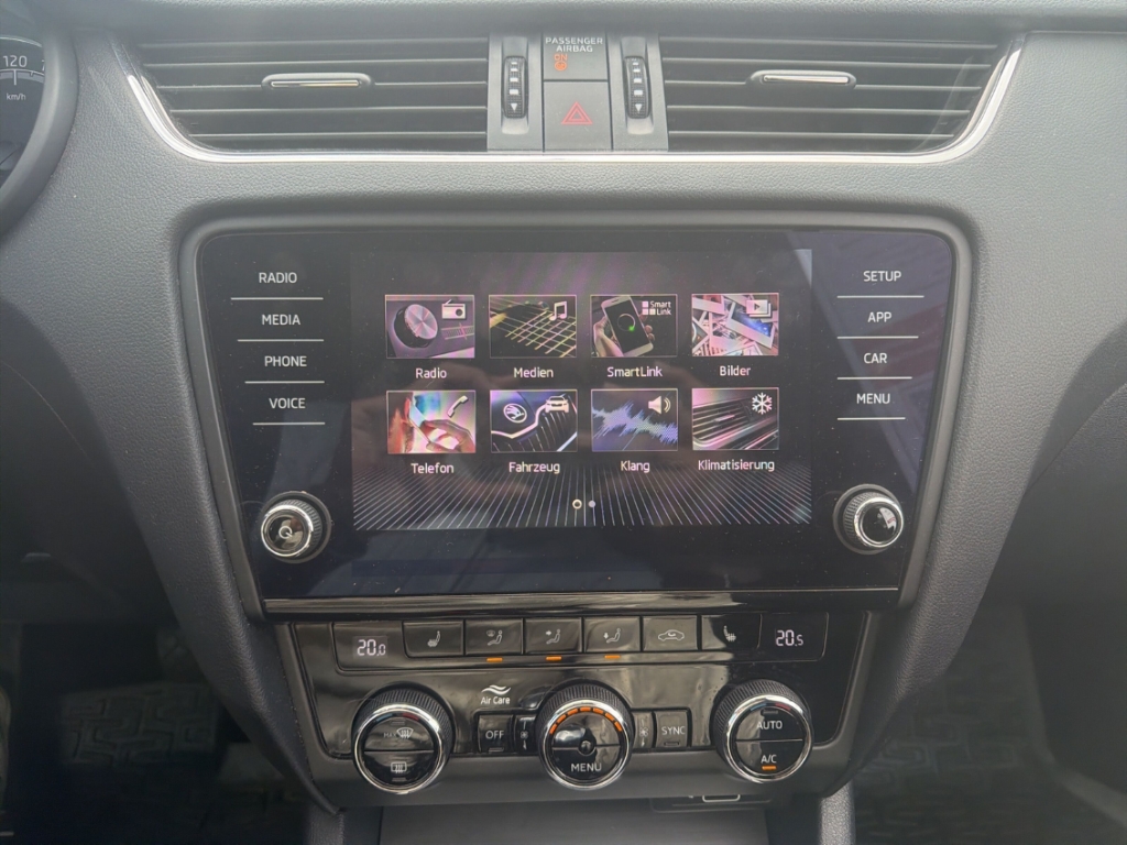 Fahrzeugabbildung SKODA Octavia Combi 1.5 TSI ACT Ambition Allwetter SHZ Klima