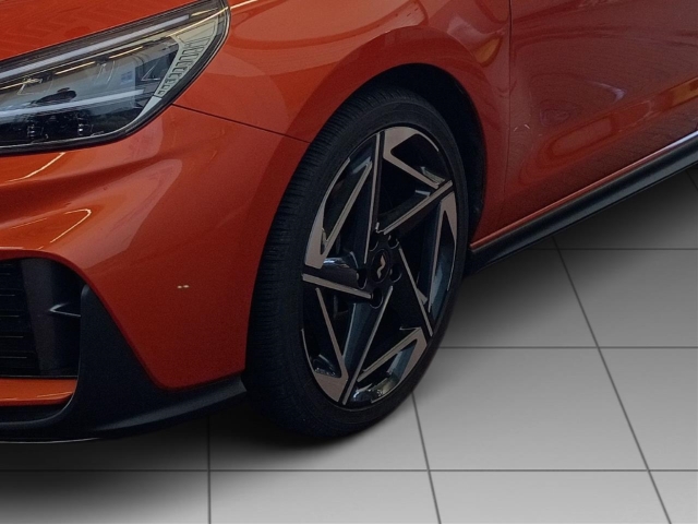 Fahrzeugabbildung Hyundai i30 FL 5-Trg 1.5 T-GDI 48V DCT N-Line Sitz-P MY25 Sportpaket Navi Digitales Cockpit