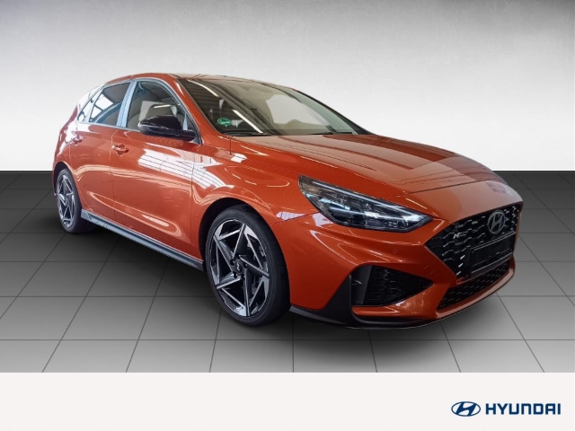 Fahrzeugabbildung Hyundai i30 FL 5-Trg 1.5 T-GDI 48V DCT N-Line Sitz-P MY25 Sportpaket Navi Digitales Cockpit