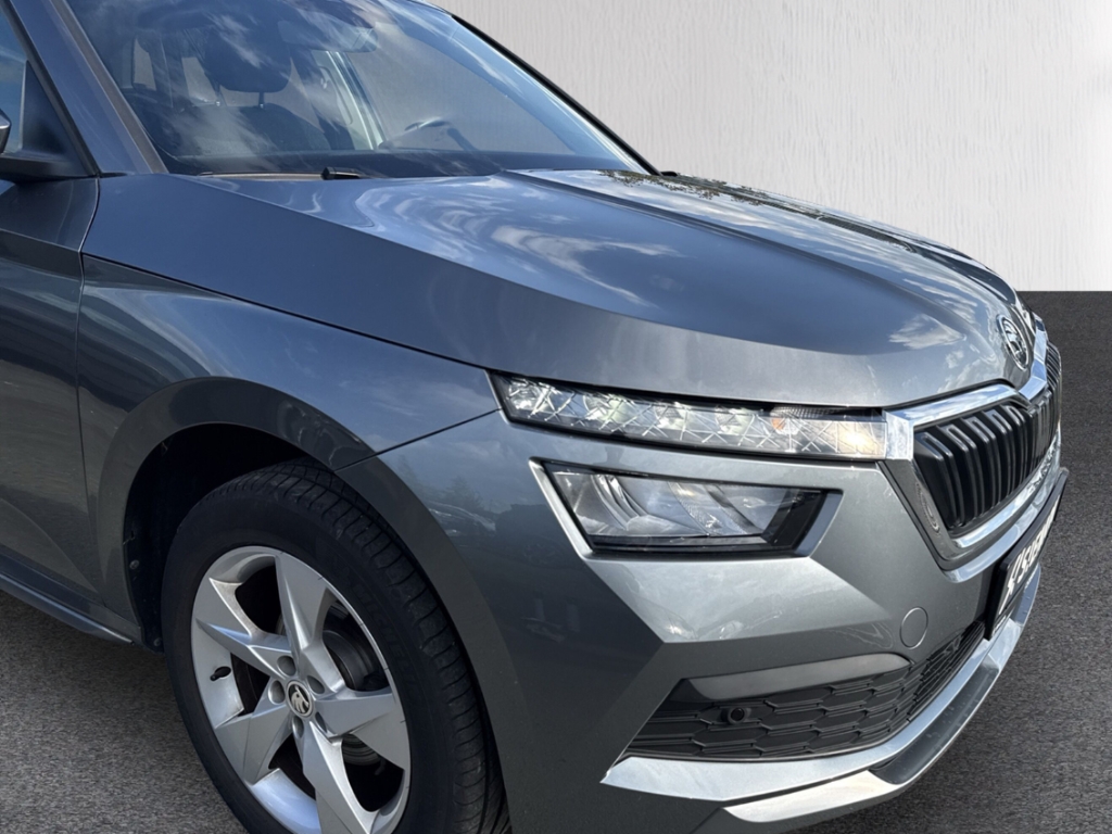 Fahrzeugabbildung SKODA Kamiq 1.0 TSI STYLE LED Navi Klima SHZ PDC LM17 Digitales Cockpit