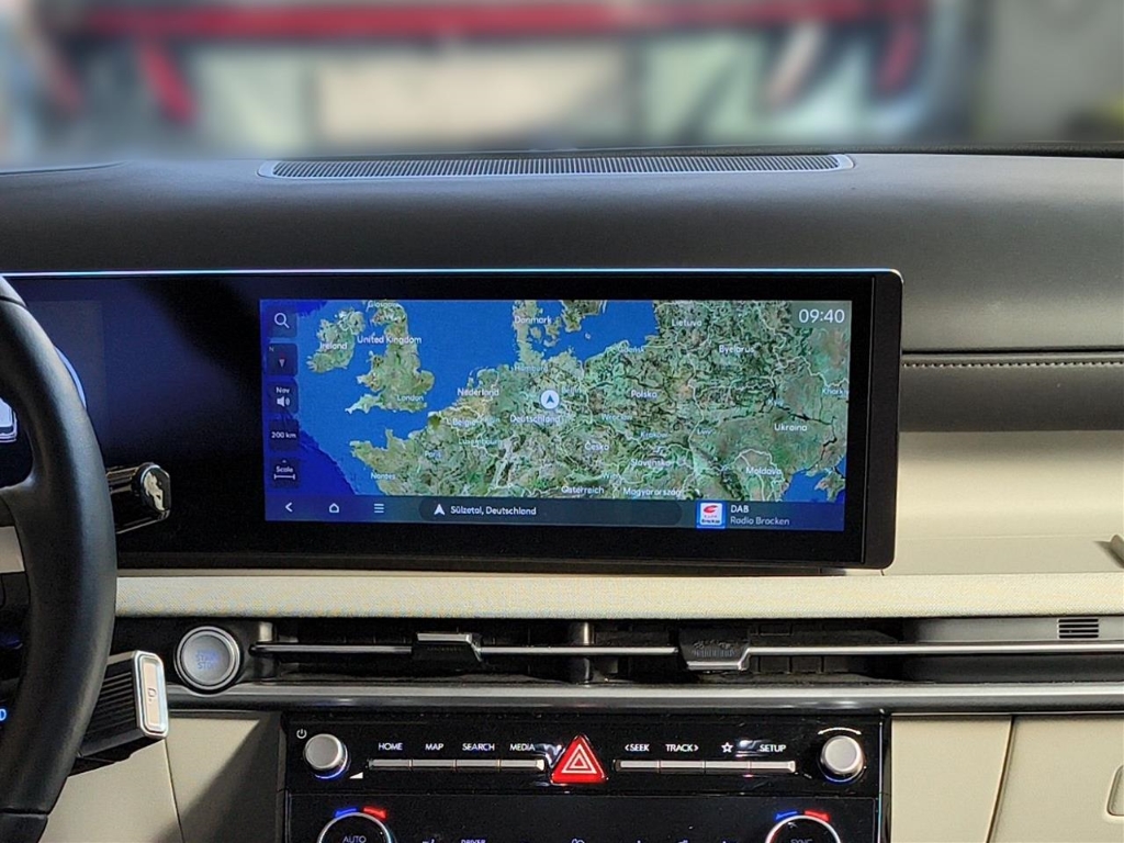 Fahrzeugabbildung Hyundai TUCSON FL PHEV 1.6 AT 4WD MY25 Prime ECS Assist-P MATRIX-LED Leder Digitales Cockpit