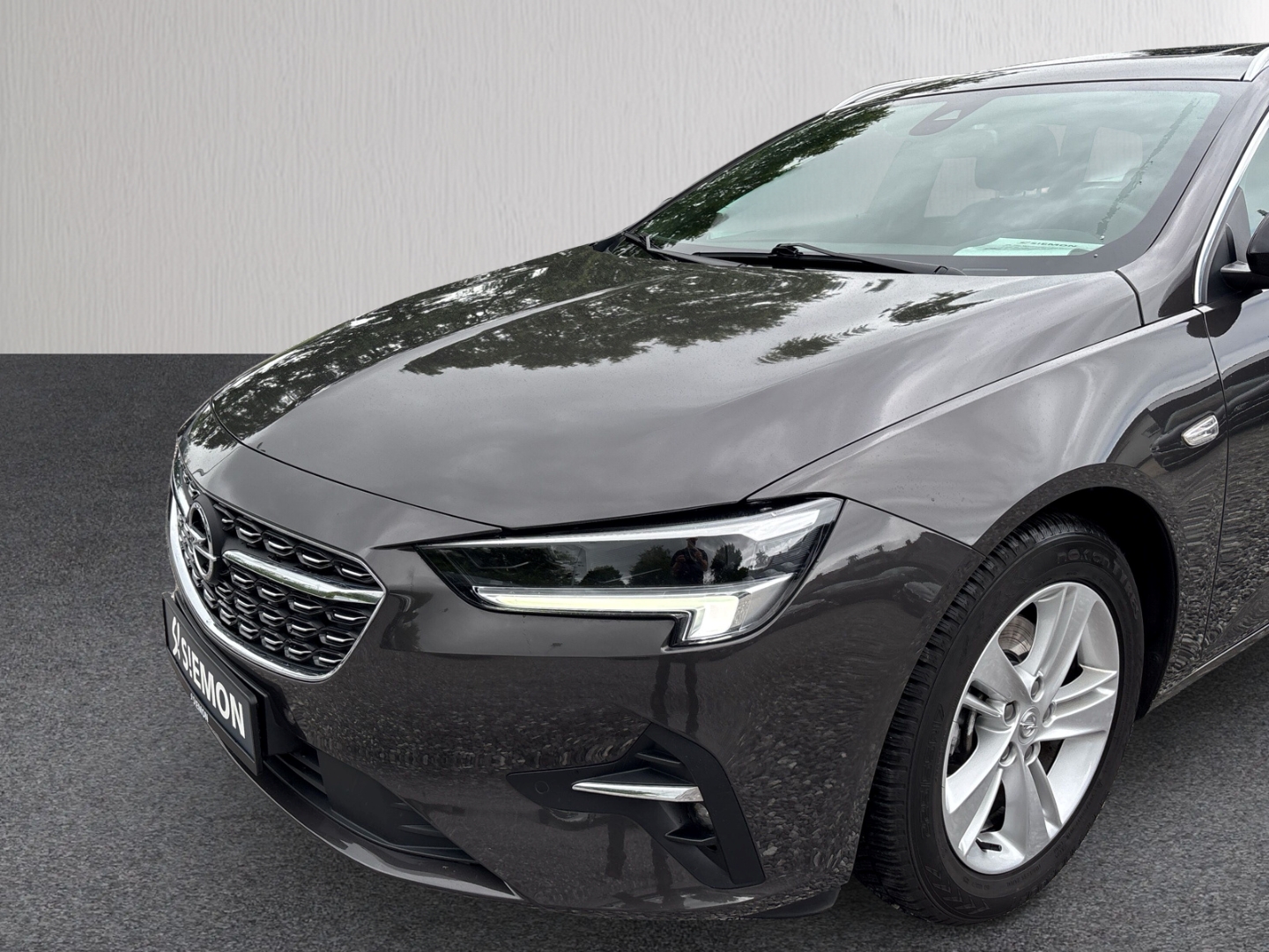Fahrzeugabbildung Opel Insignia B Sports Tourer Elegance 2.0 D AHK Pano Navi