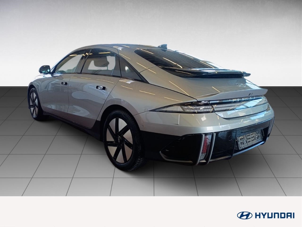 Fahrzeugabbildung Hyundai IONIQ 6 77,4kWh 4WD UNIQ HUD Navi Digitales Cockpit Memory Sitze Soundsystem Bose