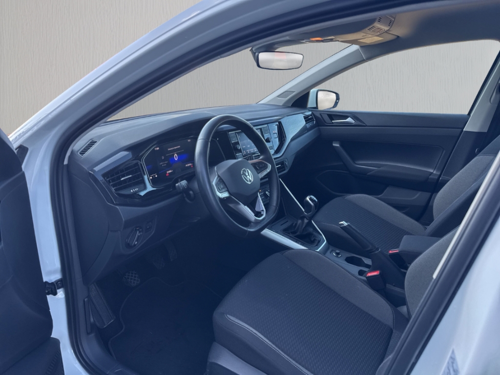 Fahrzeugabbildung Volkswagen Polo VI Life LED-hinten ABS Multif.Lenkrad