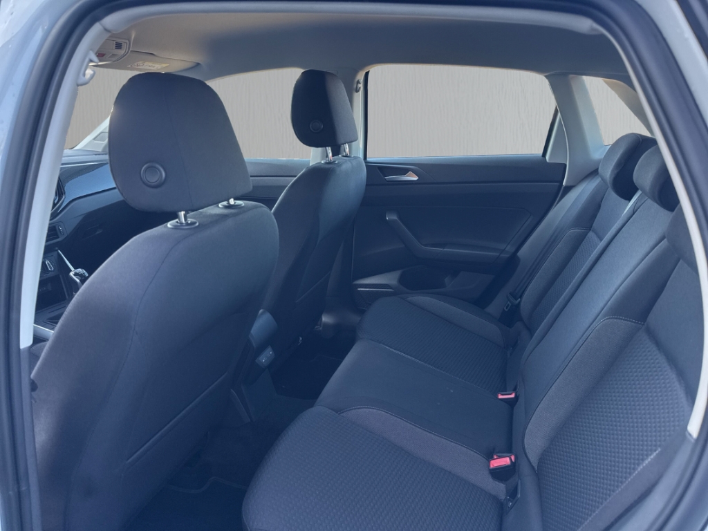 Fahrzeugabbildung Volkswagen Polo VI Life LED-hinten ABS Multif.Lenkrad