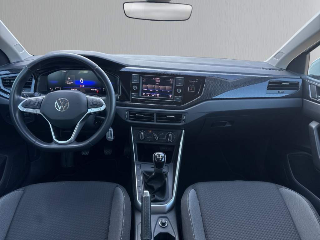 Fahrzeugabbildung Volkswagen Polo VI Life LED-hinten ABS Multif.Lenkrad