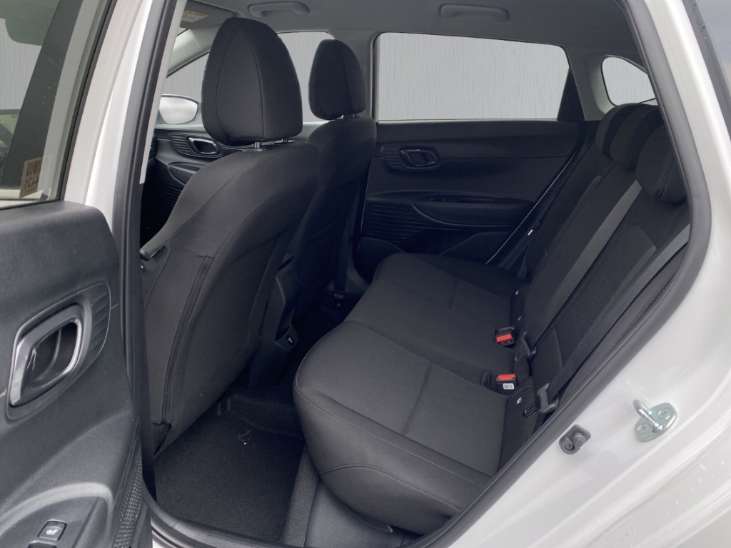Fahrzeugabbildung Hyundai i20 FL 1.0 T-GDi 48V DCT PRIME Navi LED BlindSpot KeyLess Allwetter