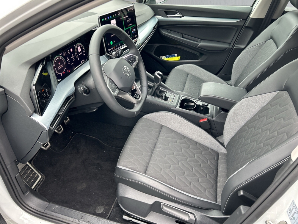 Fahrzeugabbildung Volkswagen Golf Goal 1.5 l TSI OPF 6-Gang SHZ Temp PDCv+h