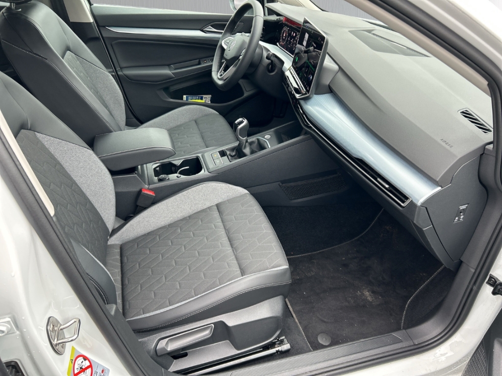 Fahrzeugabbildung Volkswagen Golf Goal 1.5 l TSI OPF 6-Gang SHZ Temp PDCv+h