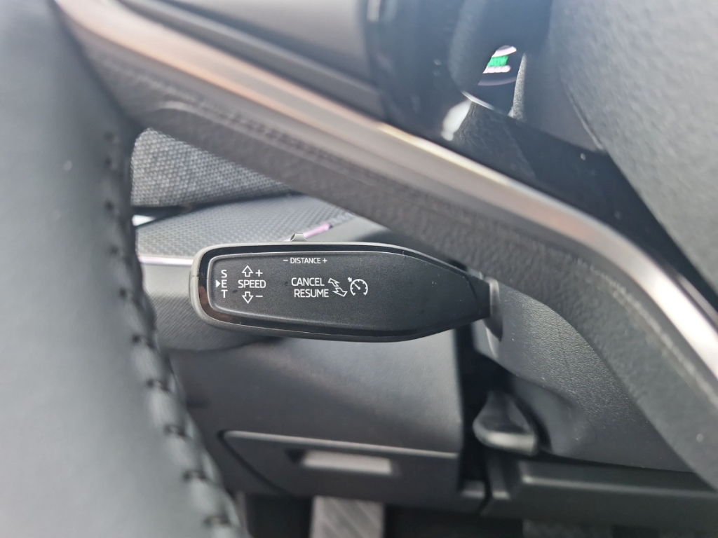 Fahrzeugabbildung SKODA Kodiaq Skoda 1.5 TSI iV DSG LED AHK Navi