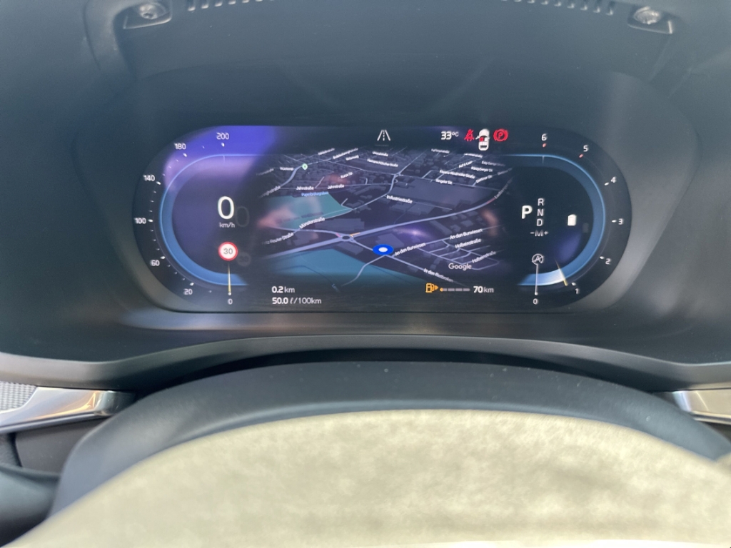 Fahrzeugabbildung Volvo V60 Kombi B4 D Plus Dark ACC Navi LED Leder SHZ el.Heckkl.