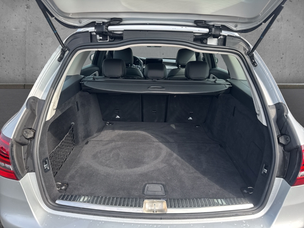 Fahrzeugabbildung Mercedes-Benz C 200 T AVANTGARDE AHK SHZ NAV TEMP KLIMA