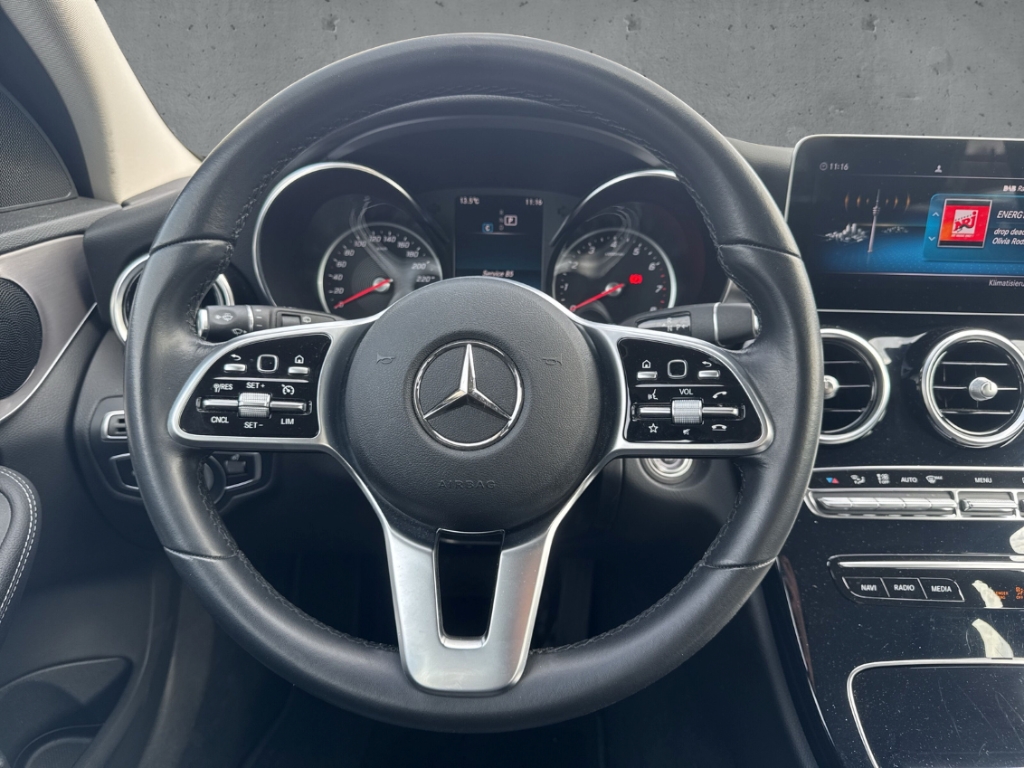 Fahrzeugabbildung Mercedes-Benz C 200 T AVANTGARDE AHK SHZ NAV TEMP KLIMA