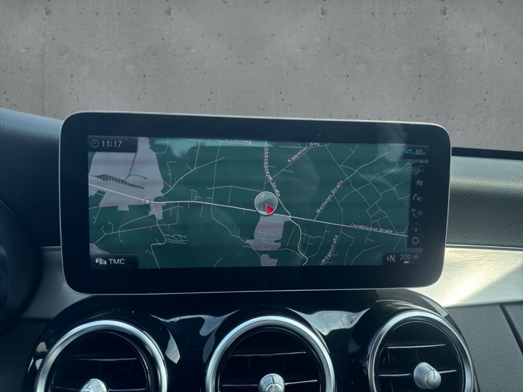 Fahrzeugabbildung Mercedes-Benz C 200 T AVANTGARDE AHK SHZ NAV TEMP KLIMA