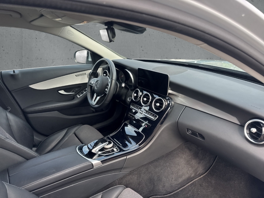 Fahrzeugabbildung Mercedes-Benz C 200 T AVANTGARDE AHK SHZ NAV TEMP KLIMA