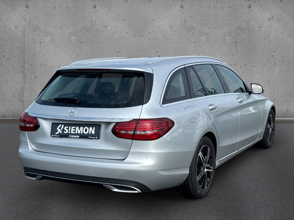 Fahrzeugabbildung Mercedes-Benz C 200 T AVANTGARDE AHK SHZ NAV TEMP KLIMA