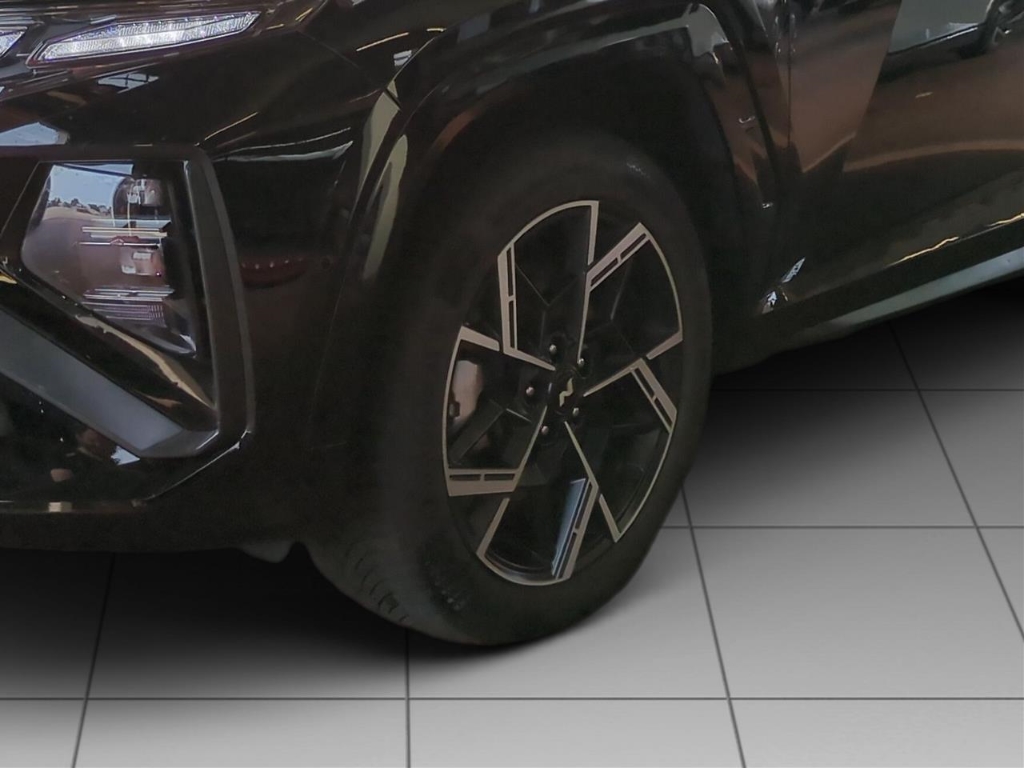 Fahrzeugabbildung Hyundai TUCSON FL PHEV 1.6 AT 4WD MY25 N-LINE Sitz-P AHK Panorama Assist-P. MATRIX-LED Navi