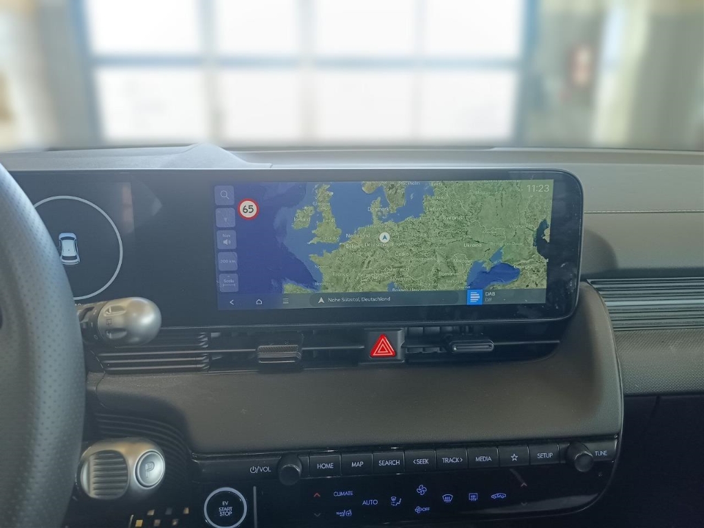 Fahrzeugabbildung Hyundai IONIQ 5 4WD 84kWh N-Performance MY25 MATRIX LED HUD Navi Digitales Cockpit Sportpaket