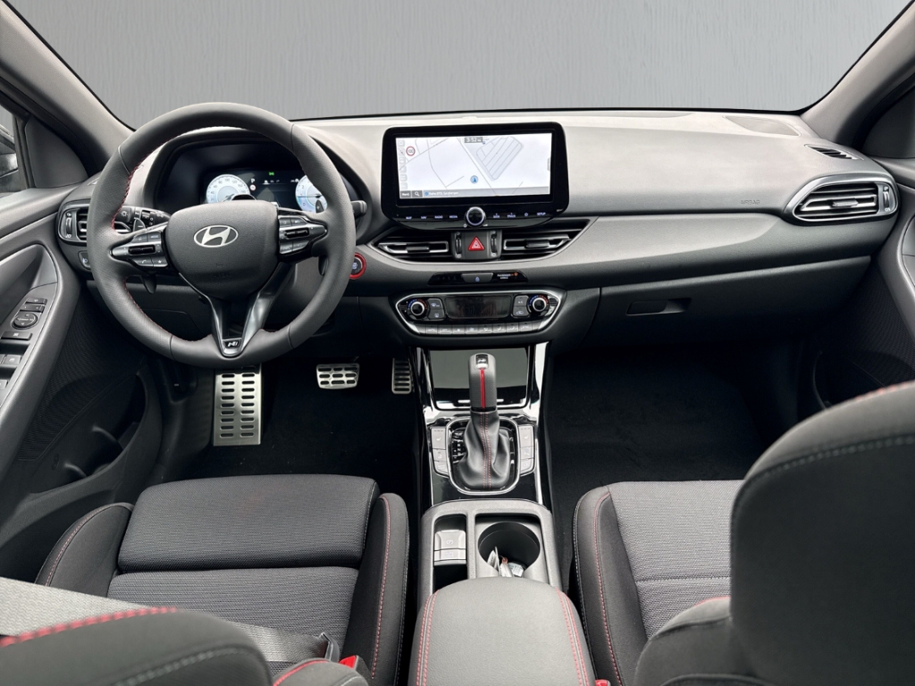 Fahrzeugabbildung Hyundai i30 FL 5-trg MY26 1.6 T-GDi DCT N-Line Panorama Navi Digitales Cockpit LED Apple