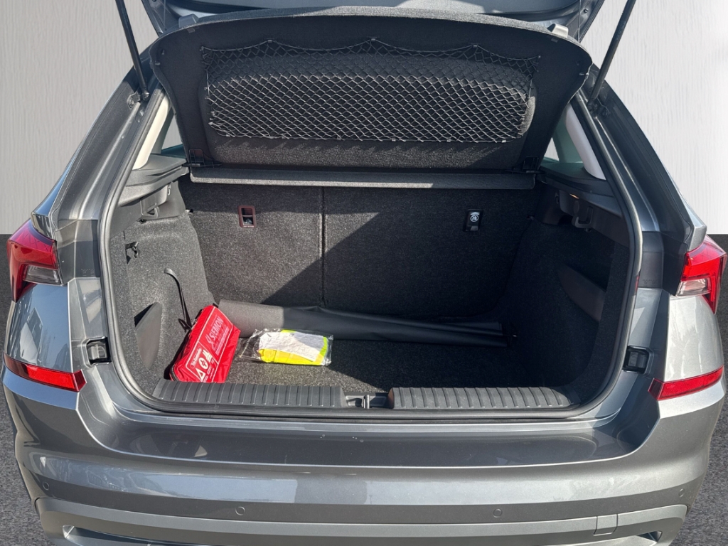 Fahrzeugabbildung SKODA Kamiq Tour 1.0 TSI PDC LED SHZ Klima Start-Stop
