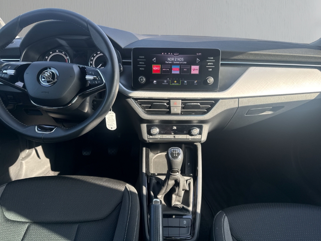 Fahrzeugabbildung SKODA Kamiq Tour 1.0 TSI PDC LED SHZ Klima Start-Stop