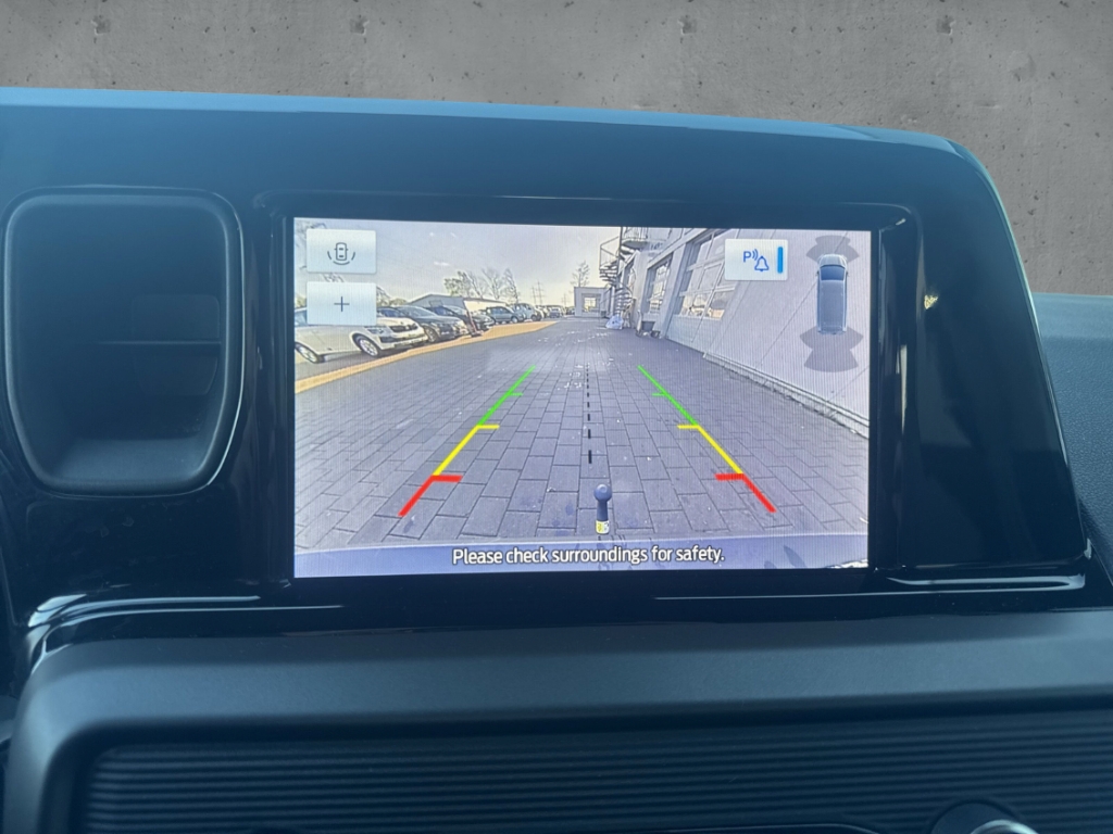 Fahrzeugabbildung Ford Tourneo Courier Titanium AHK AAC Winterpak. SHZ Temp PDCv+h