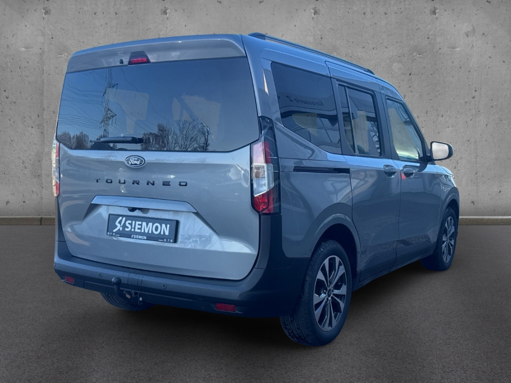 Fahrzeugabbildung Ford Tourneo Courier Titanium AHK AAC Winterpak. SHZ Temp PDCv+h