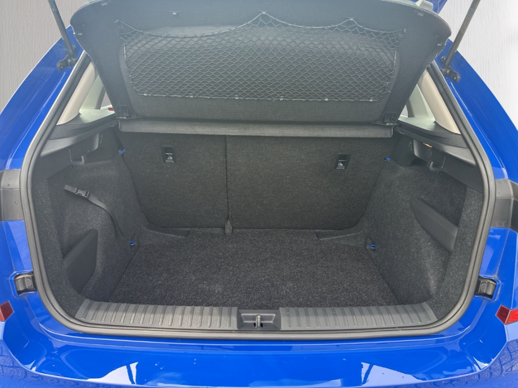 Fahrzeugabbildung SKODA Kamiq 1.0 TSI DSG Ambition NAVI LED SHZ LM DIGICOCKPIT